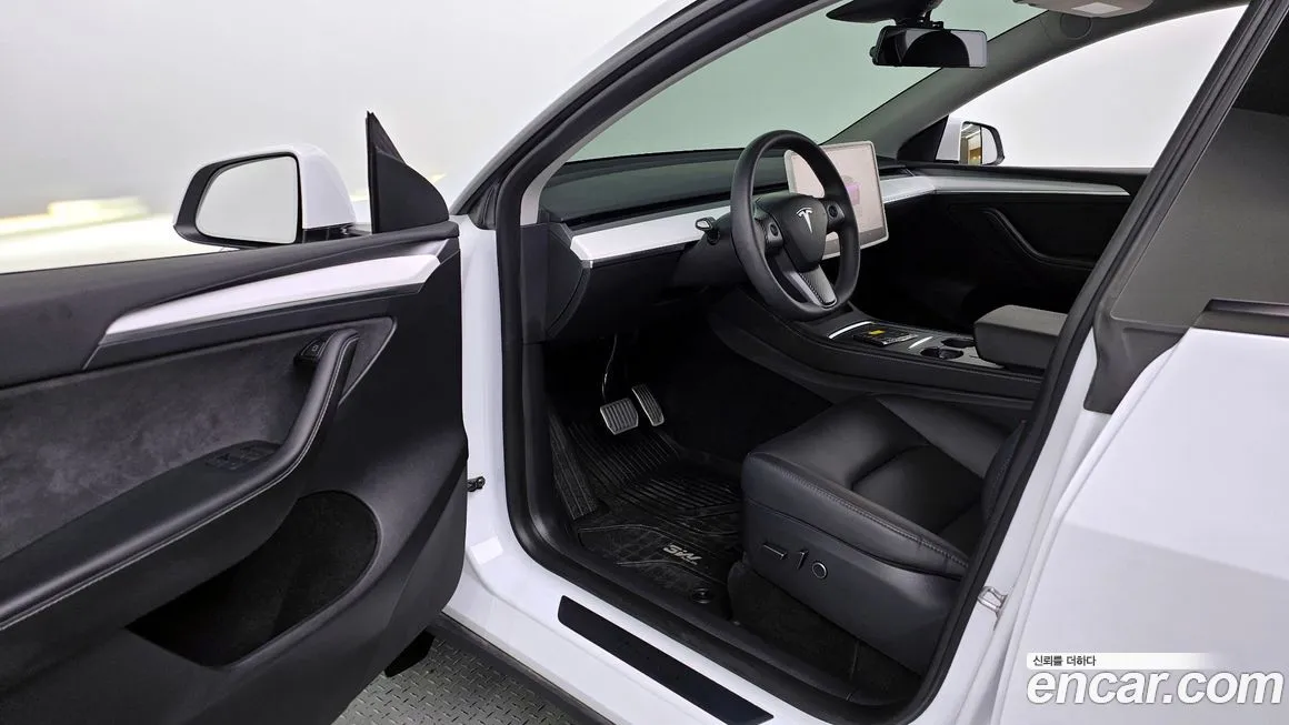 Tesla Model Y 2023 из KR, фото 10