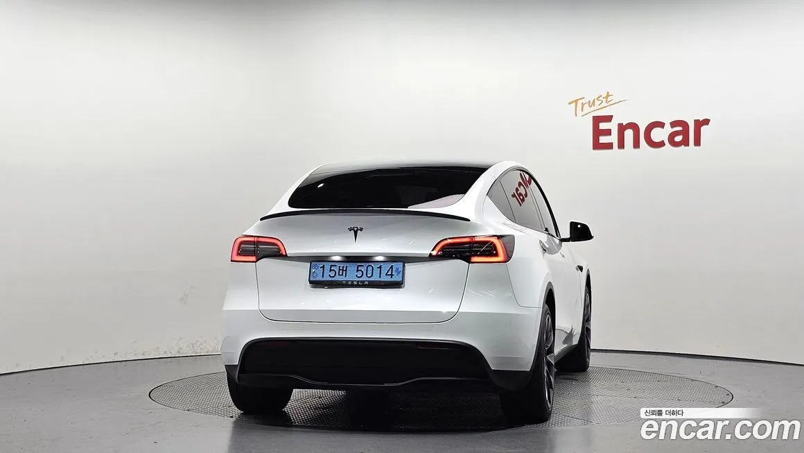Tesla Model Y 2023 из KR, фото 4