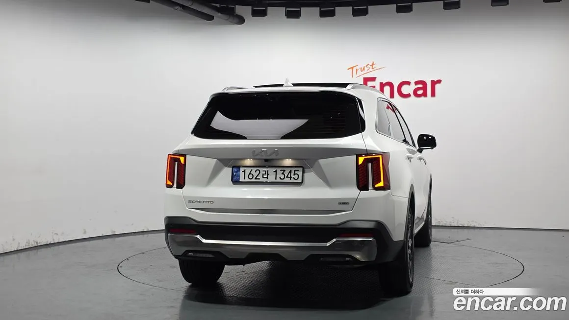 Kia Sorento — фото 4