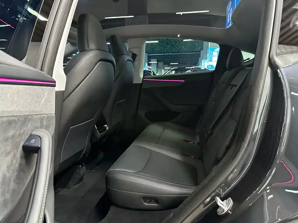 Tesla Model Y 2025 из CN, фото 10