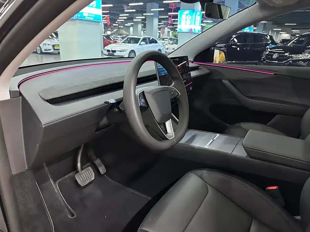 Tesla Model Y 2025 из CN, фото 5