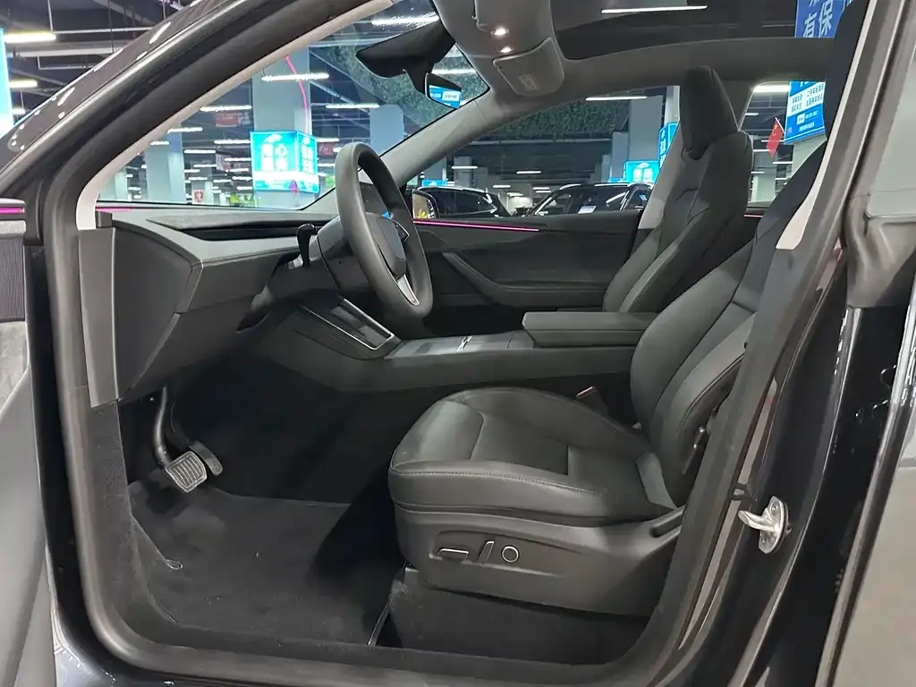 Tesla Model Y 2025 из CN, фото 6