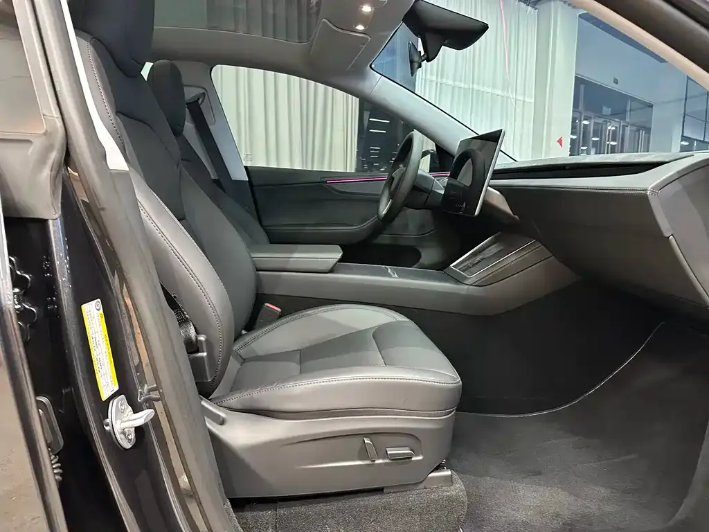 Tesla Model Y 2025 из CN, фото 8