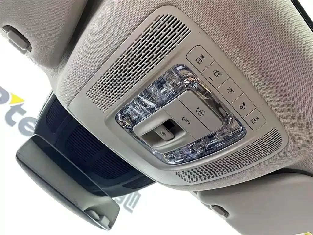 Mercedes-Benz GLS — фото 10