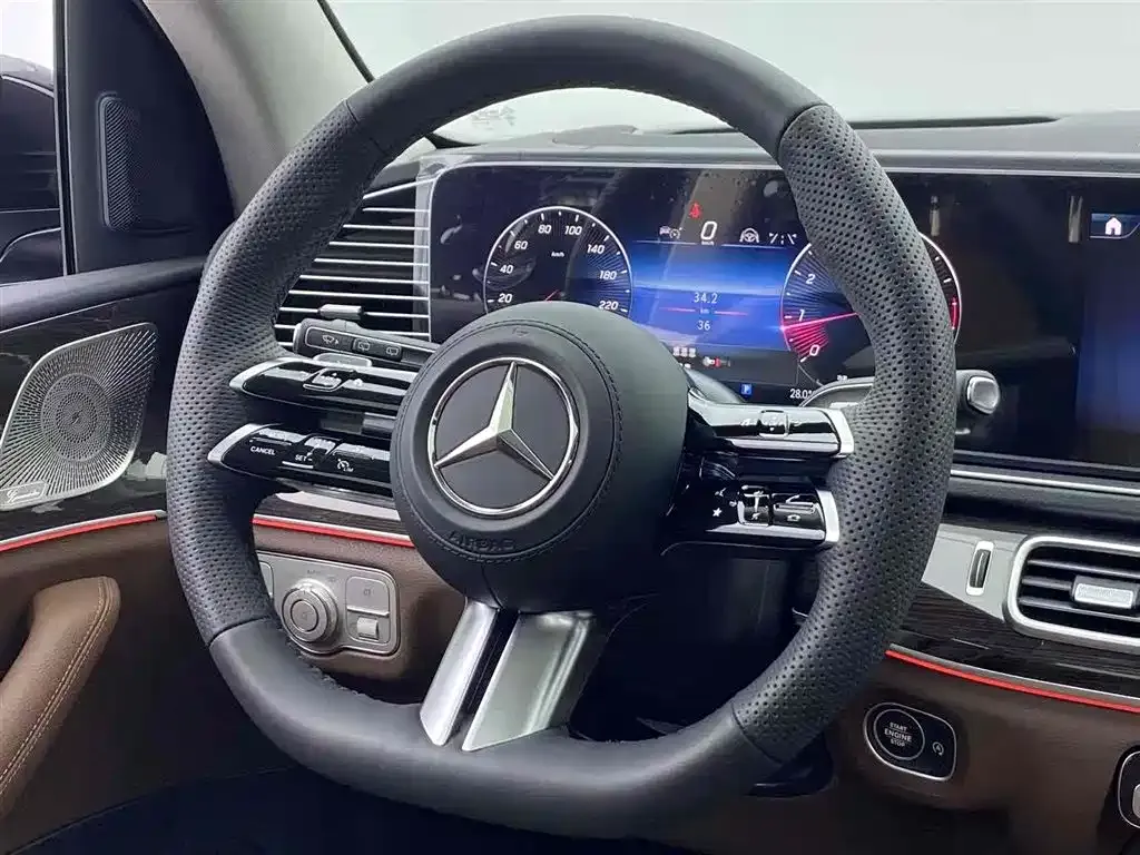 Mercedes-Benz GLS — фото 2