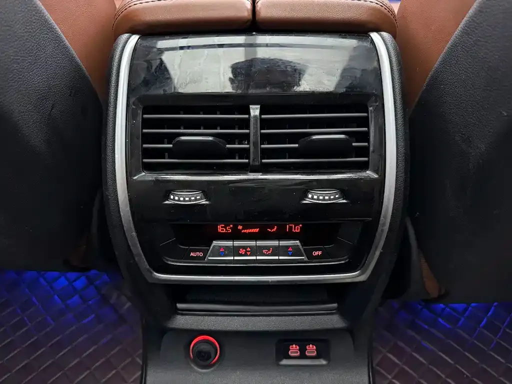 BMW X7 2021 из CN, фото 6