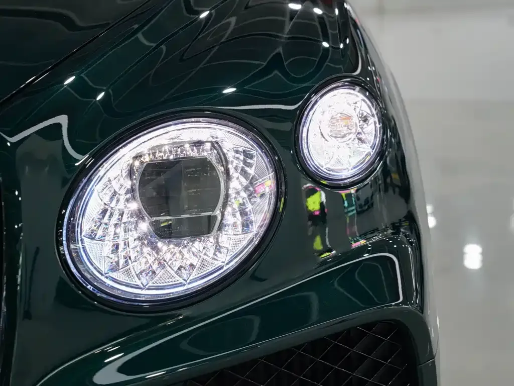 Bentley Bentayga 2024 из CN, фото 5