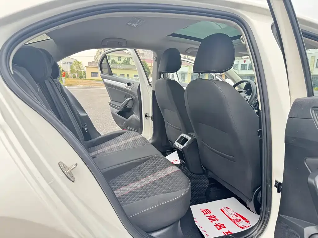 Volkswagen Lamando 2022 из CN, фото 7