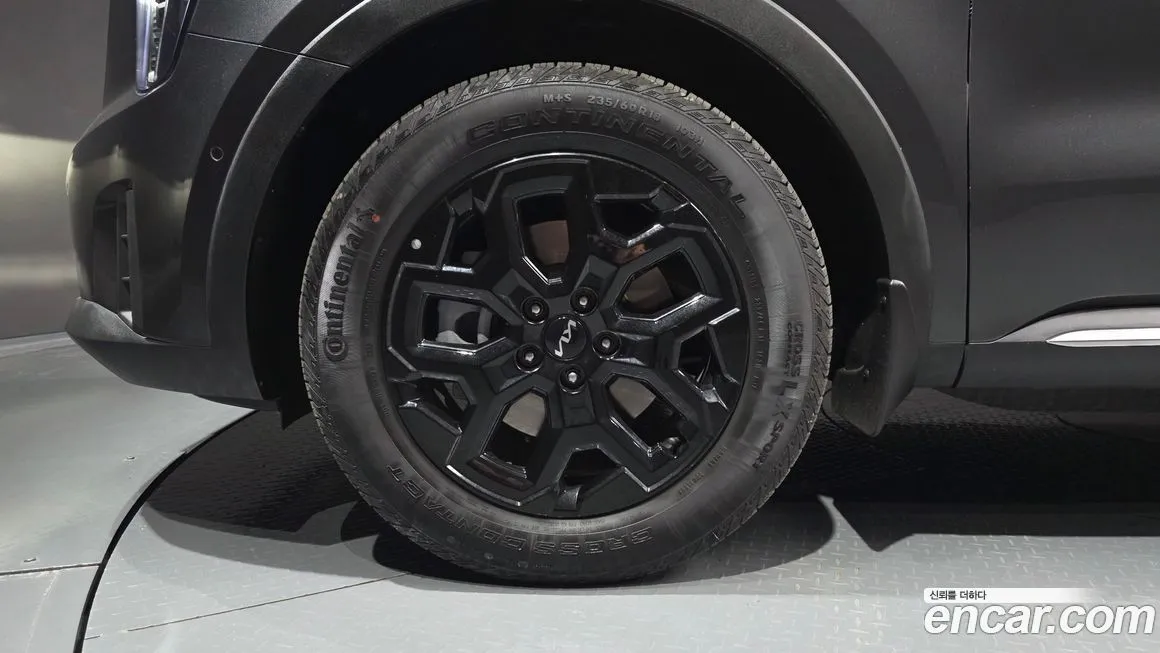 Kia Sorento — фото 5