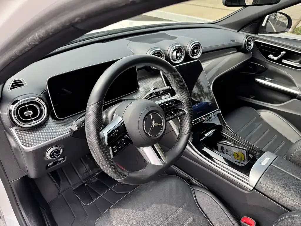 Mercedes-Benz C-Class — фото 10
