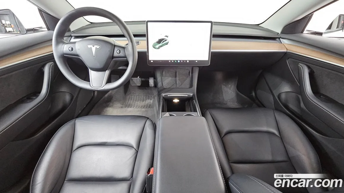 Tesla Model 3 — фото 7