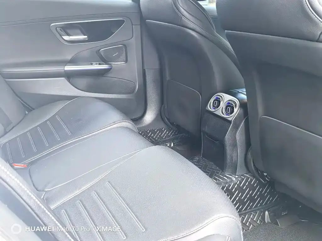 Mercedes-Benz C-Class 2022 из CN, фото 8