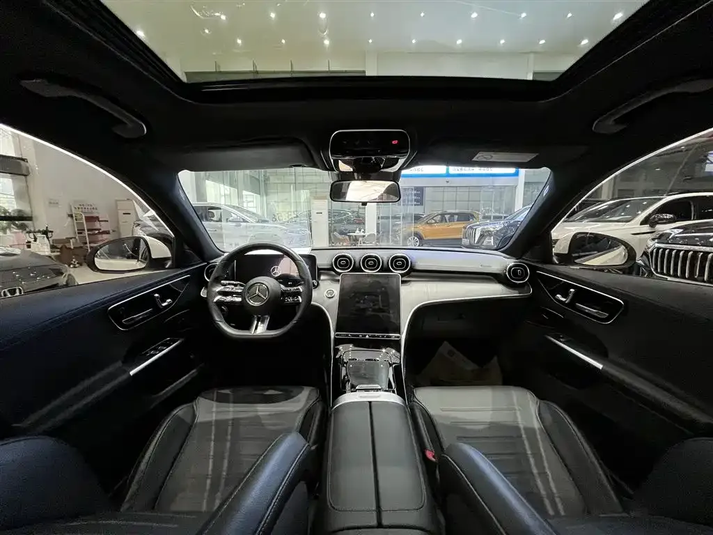 Mercedes-Benz C-Class — фото 10