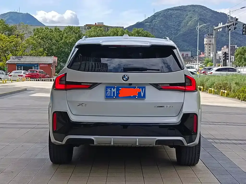 BMW X1 2024 из CN, фото 8