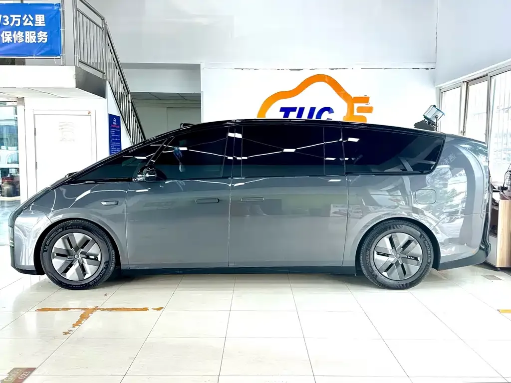Li Auto MEGA — фото 4