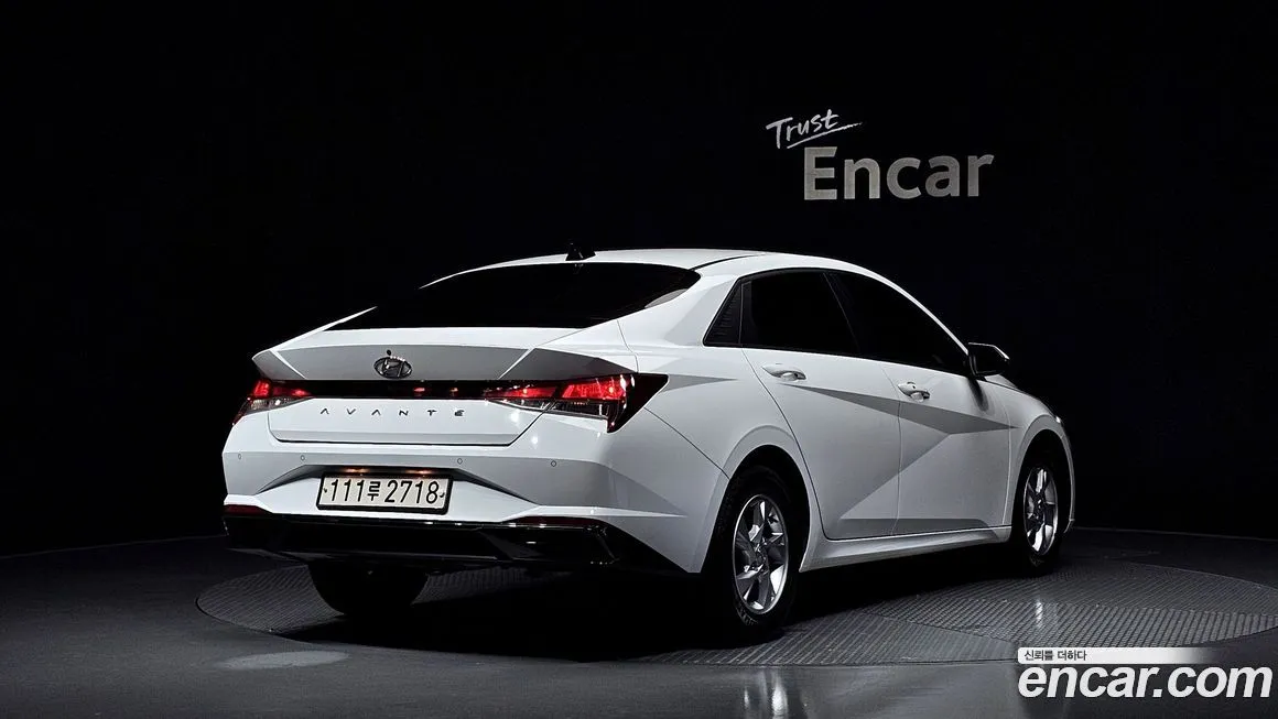 Hyundai AVANTE — фото 2