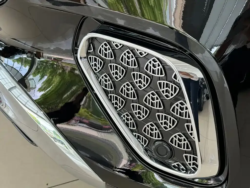 Mercedes-Benz GLS — фото 10