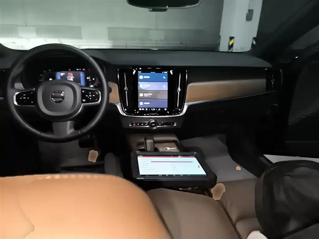 Volvo S90 — фото 10