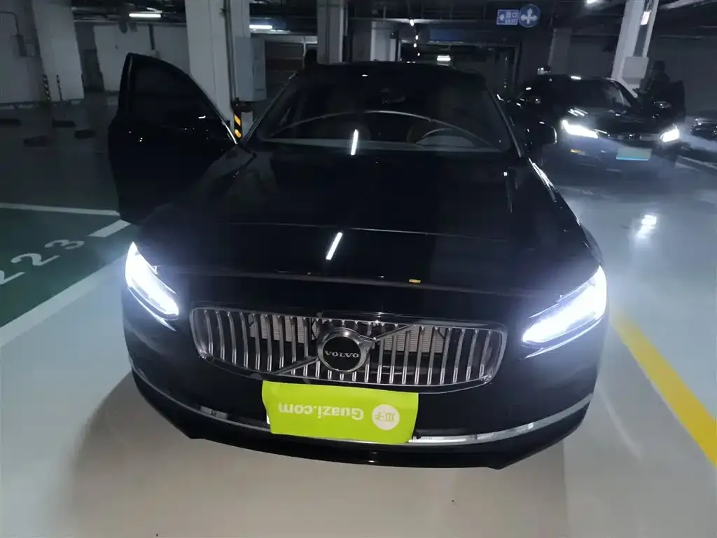 Volvo S90 — фото 3
