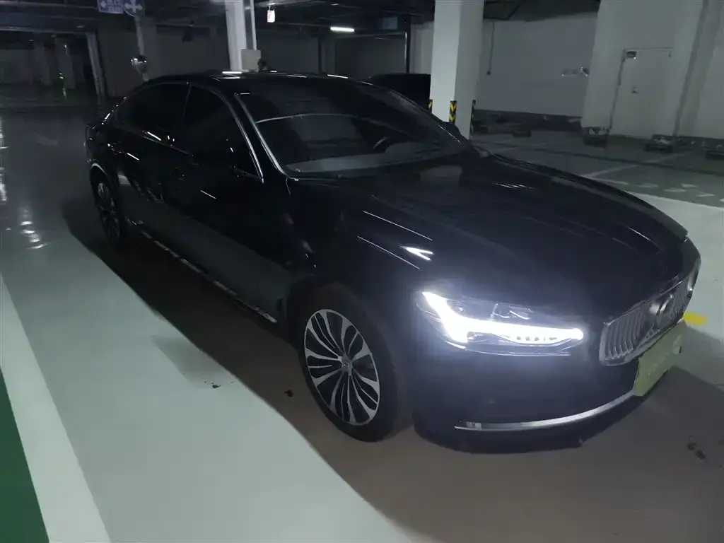 Volvo S90 — фото 4