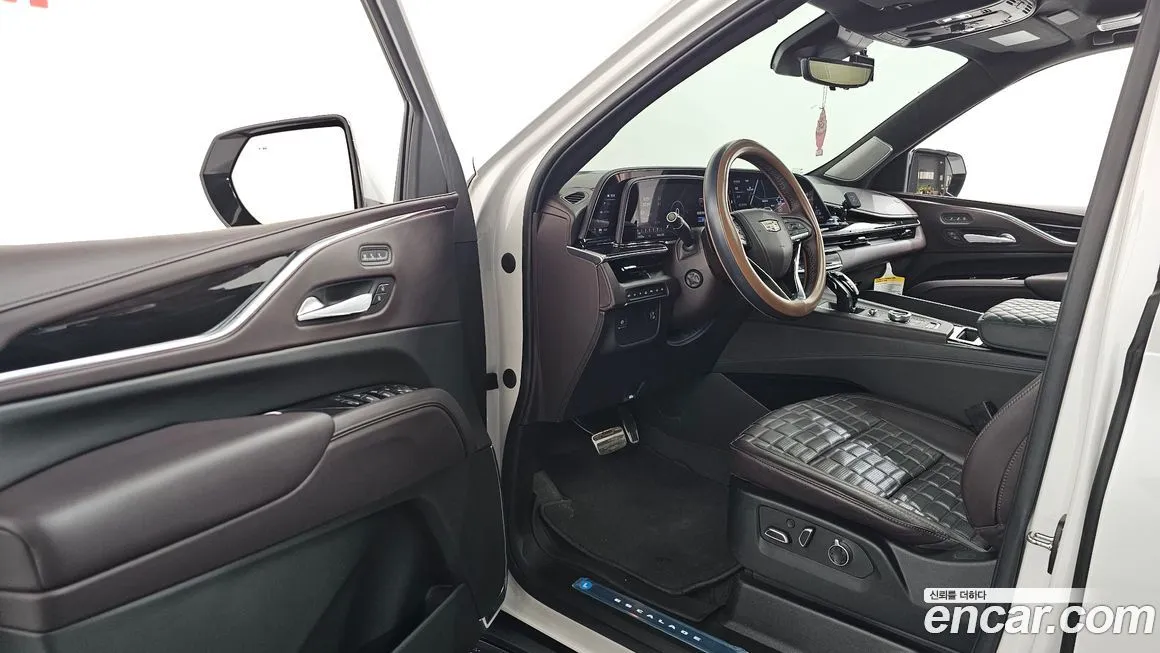 Cadillac Escalade 2023 из KR, фото 10
