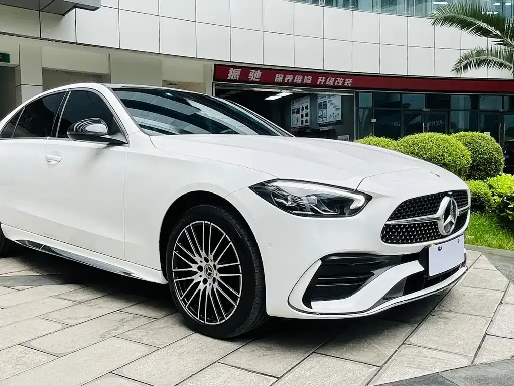 [object Object] C-Class 2022 из CN, фото 3