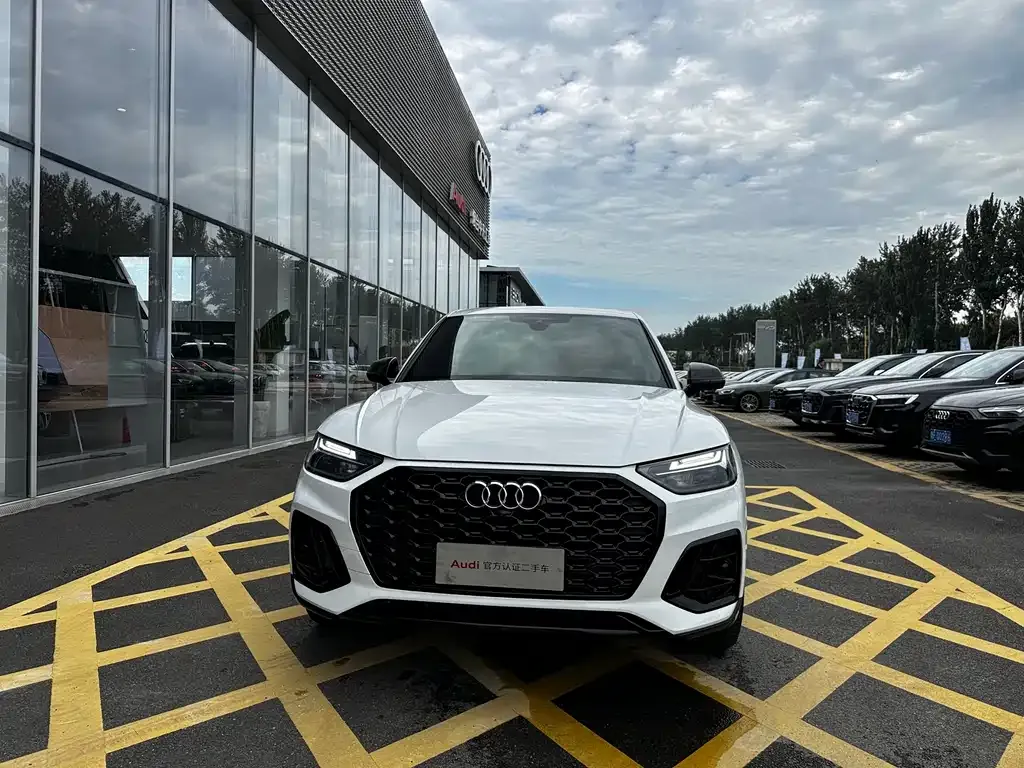 Audi Q5L Sportback — фото 2