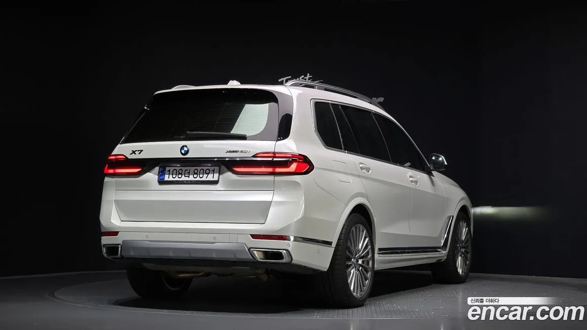 BMW X7 — фото 2