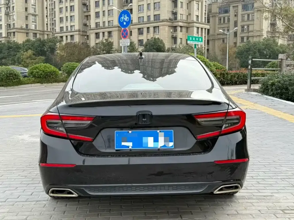 Honda Accord — фото 5