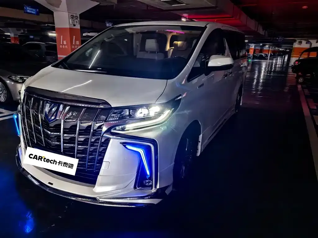 Toyota Vellfire 2021 из CN, фото 1