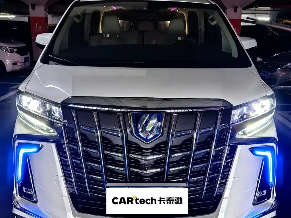 Toyota Vellfire 2021 из CN, фото 2