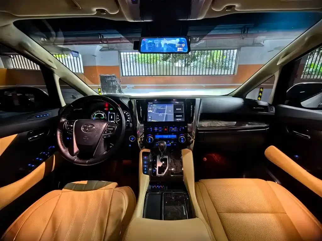 Toyota Vellfire 2021 из CN, фото 3