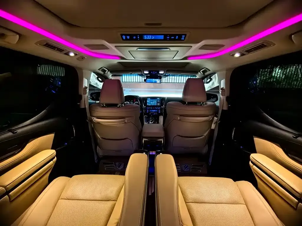 Toyota Vellfire 2021 из CN, фото 4