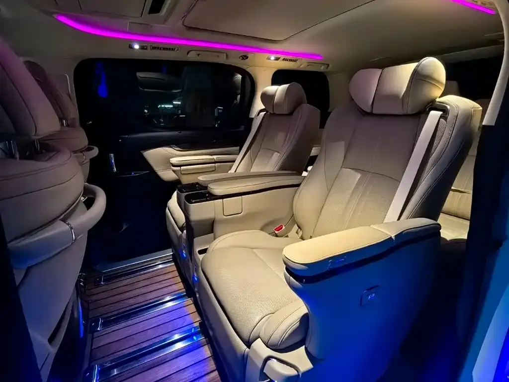 Toyota Vellfire 2021 из CN, фото 5