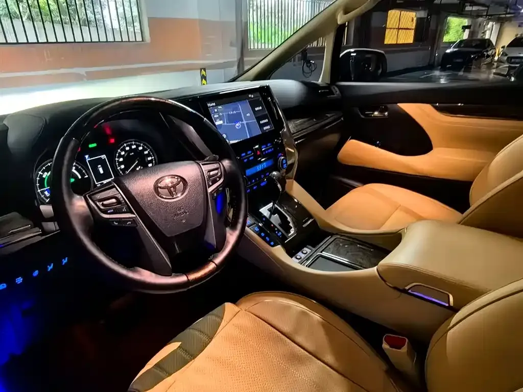 Toyota Vellfire 2021 из CN, фото 7
