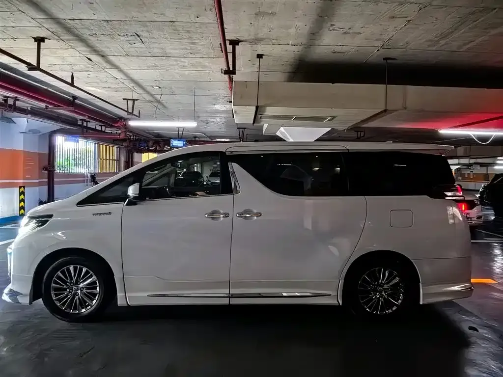 Toyota Vellfire 2021 из CN, фото 9
