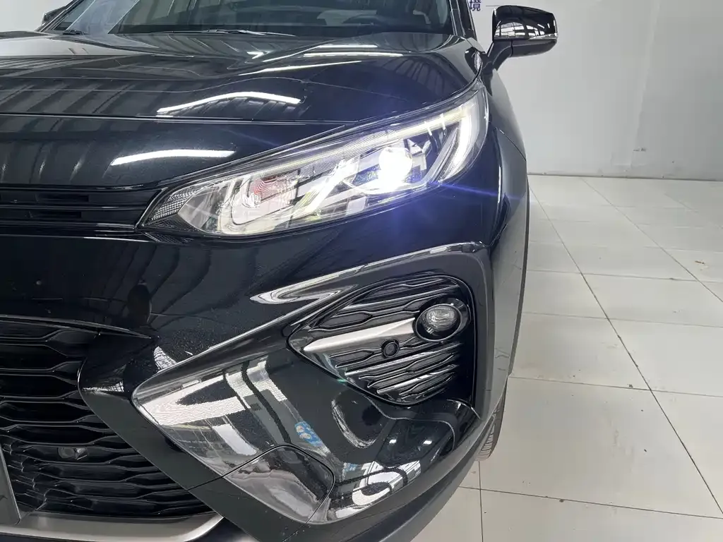 Toyota Wildlander 2024 из CN, фото 4