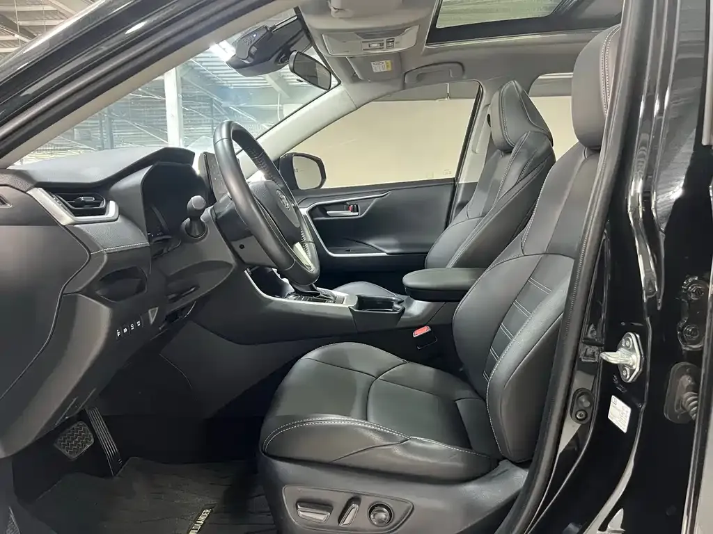 Toyota Wildlander 2024 из CN, фото 9