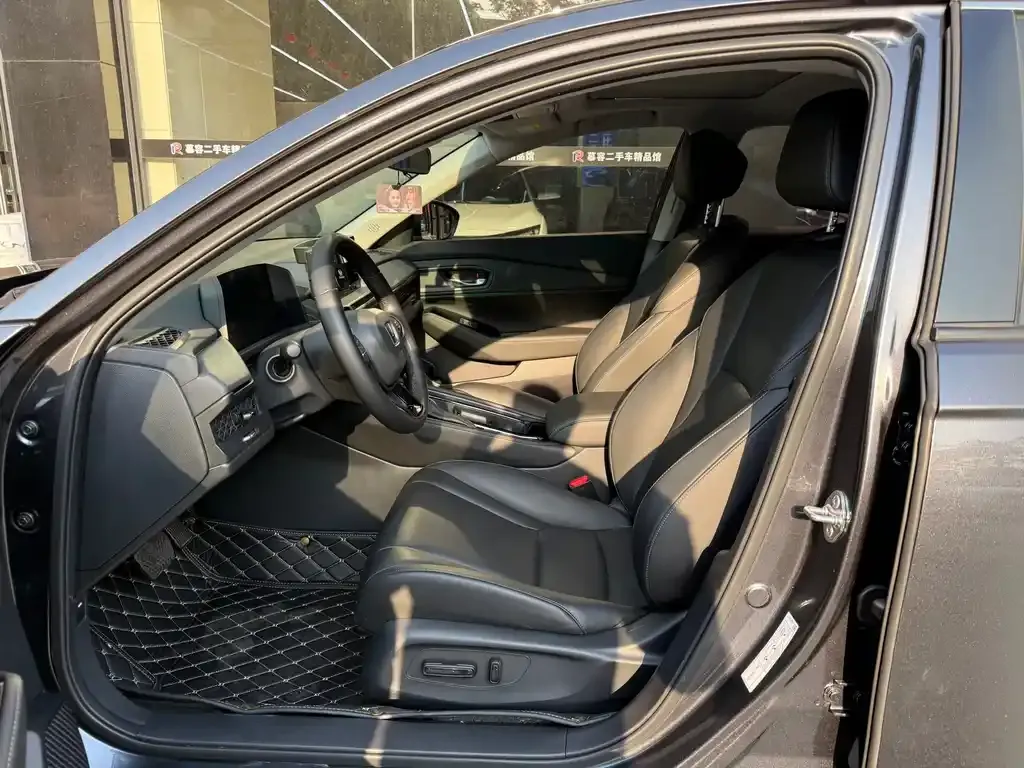 Honda Accord — фото 6