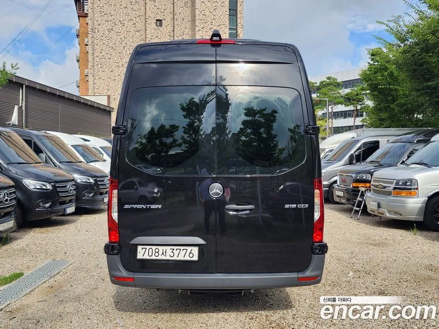 Mercedes-Benz Sprinter 2023 из KR, фото 4