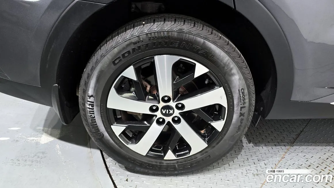 Kia Sorento — фото 5