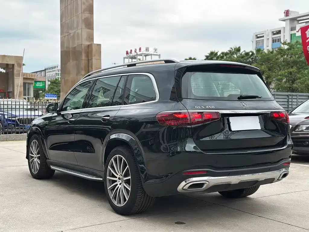 Mercedes-Benz GLS — фото 6