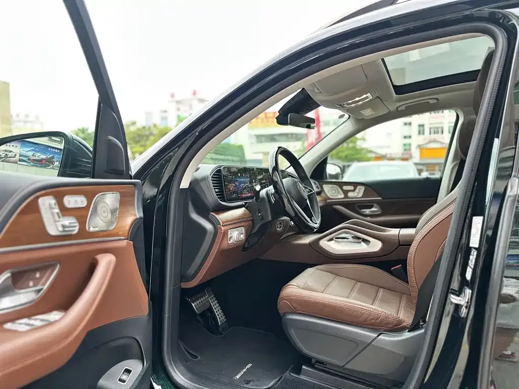 Mercedes-Benz GLS — фото 7