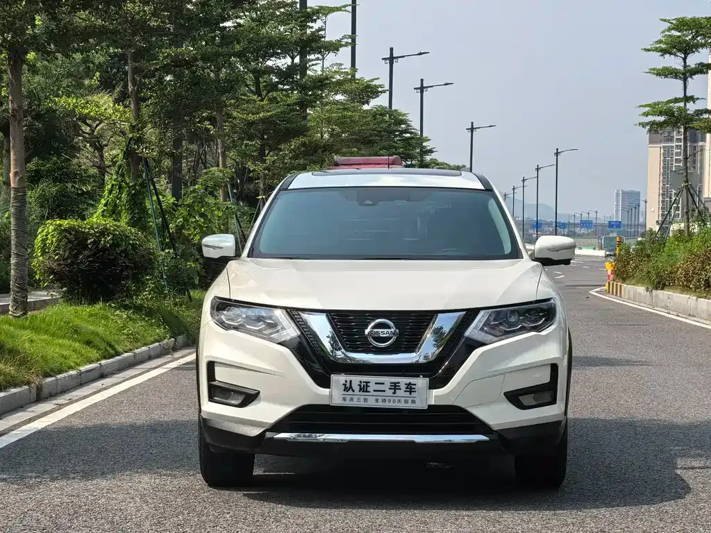 Nissan X-Trail — фото 2