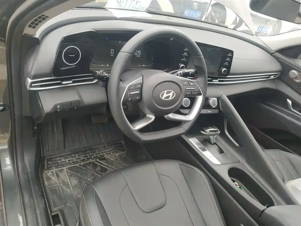 Hyundai Elantra 2024 из CN, фото 10