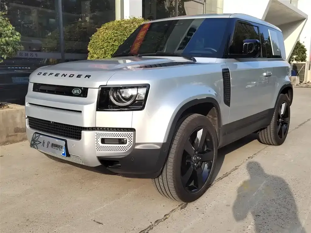 Land Rover Defender 2023 из CN, фото 1