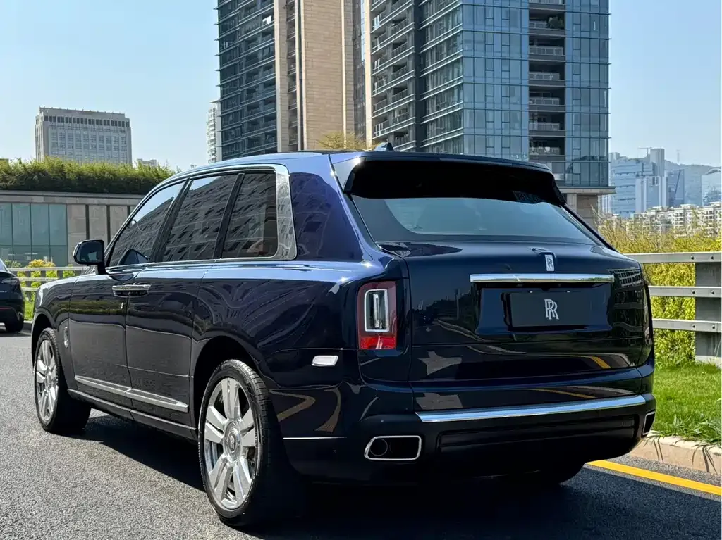 Rolls-Royce Cullinan 2021 из CN, фото 5