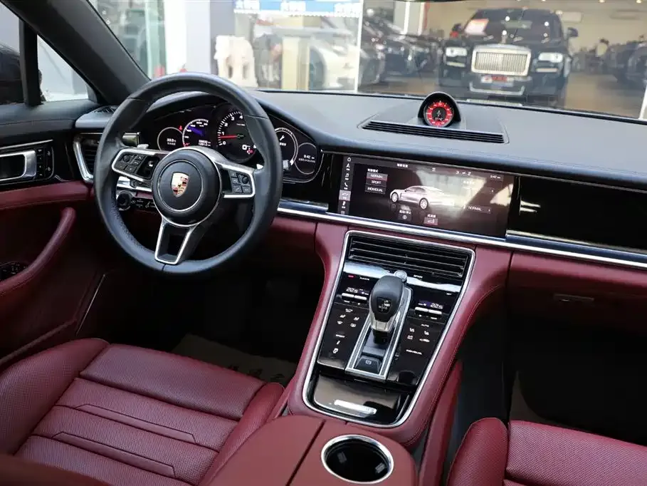 Porsche Panamera — фото 10