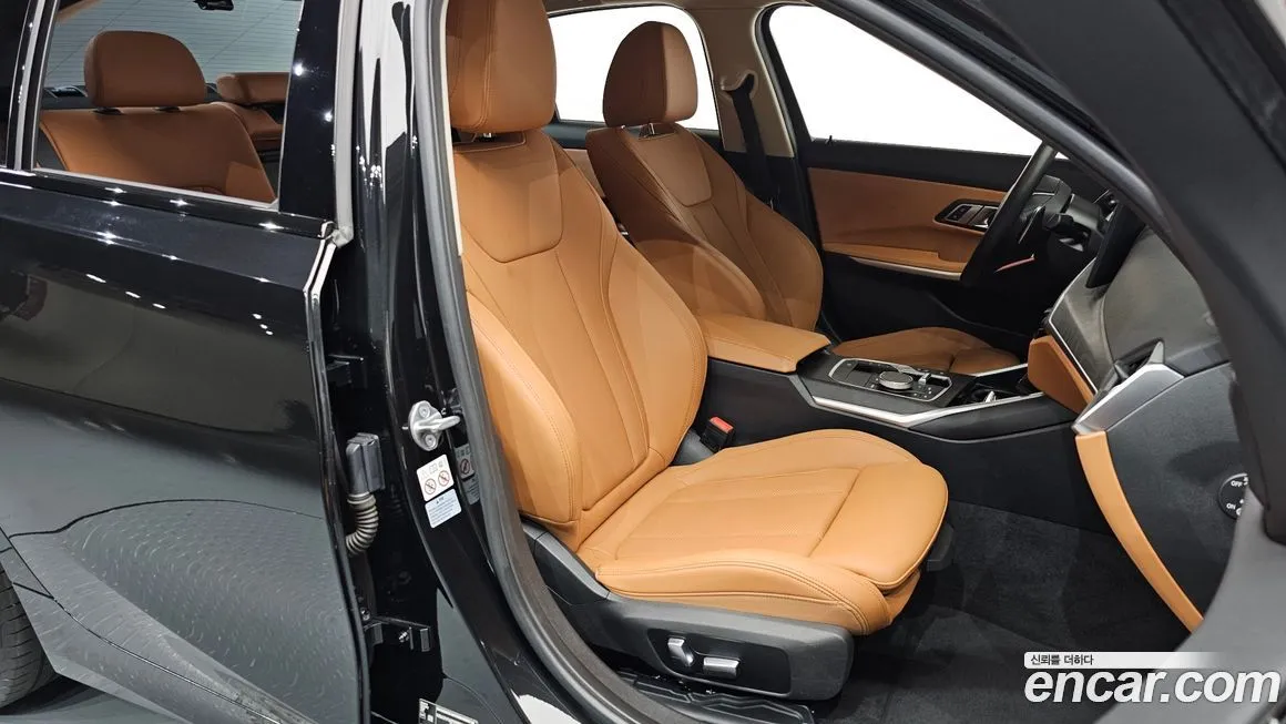 BMW 3-Series 2023 из KR, фото 10