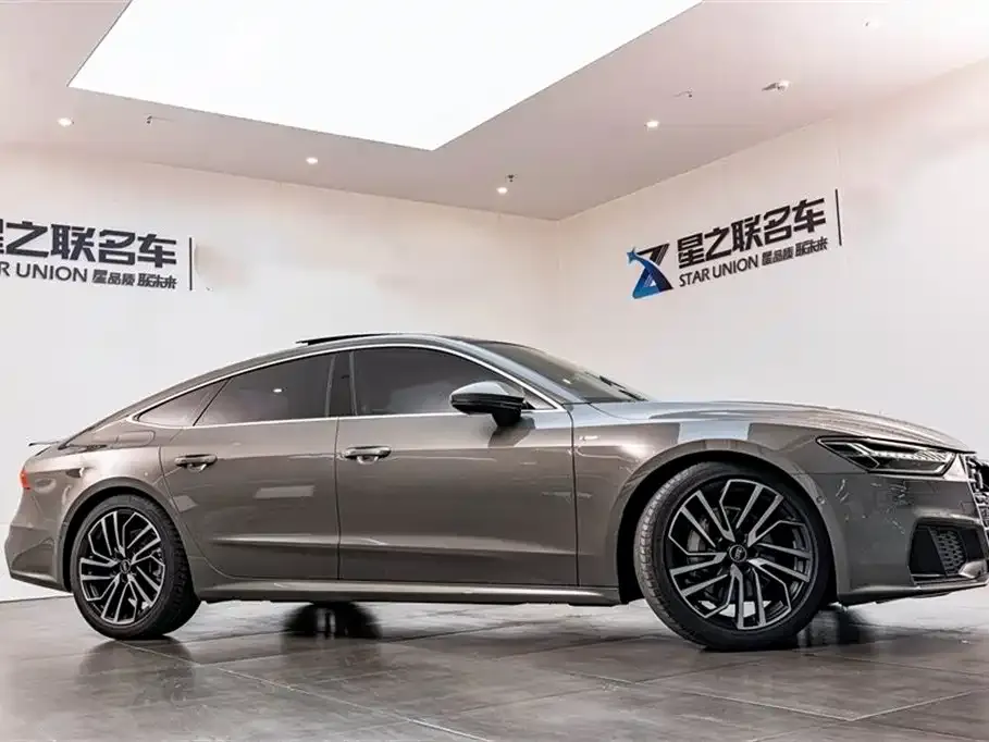Audi A7 — фото 7